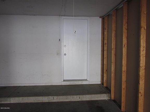 5th image of 1730 Valleywood Ct APT 2