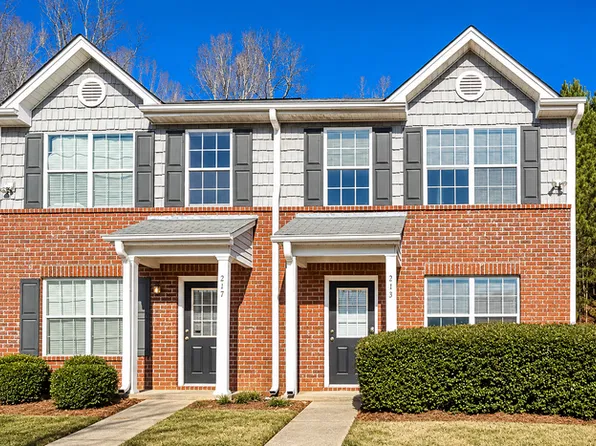 213 Prattling Ct, Atlanta, GA 30349