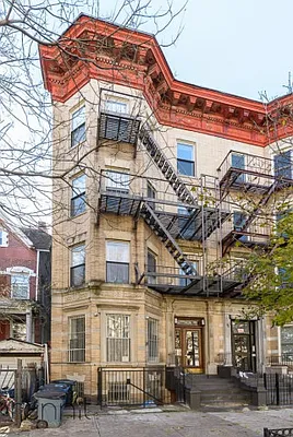 Rented by Rennit Inc. | media 17