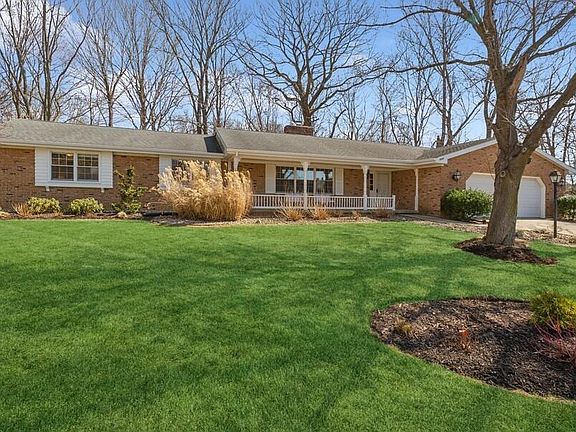 2nd image of 3041 Bluffwood Pl