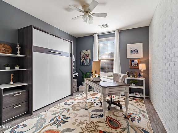 5th image of 1078 E ORIOLE Drive