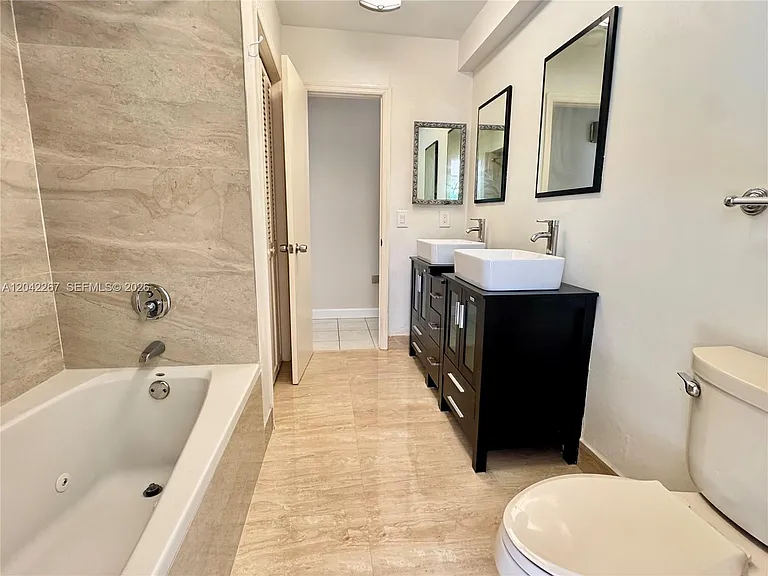 7600 SW 174th St — Photo 31