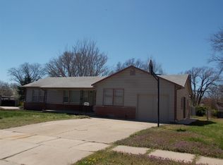 729 S Waverly Dr, Wichita, KS 67218