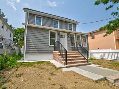 10944 141st Street, Jamaica, NY, 11435