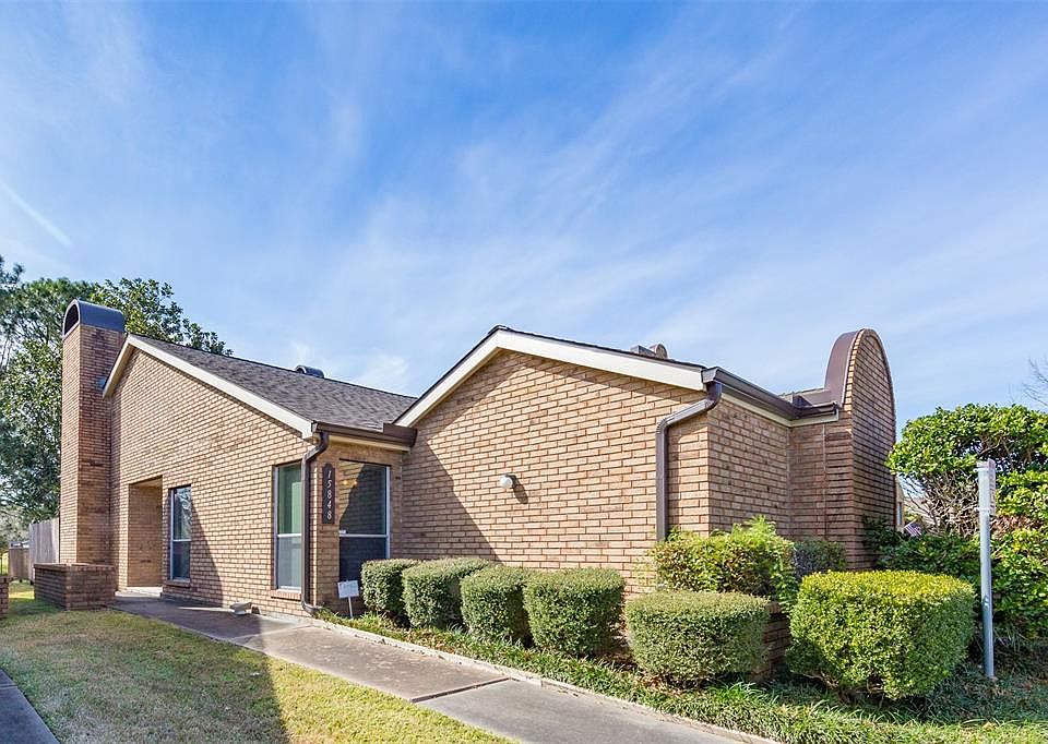 1st image of 15848 Seahorse Dr