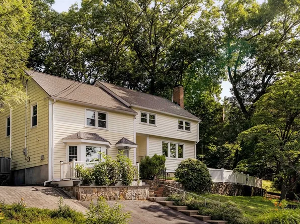 119 Ridge St, Arlington, MA 02474
