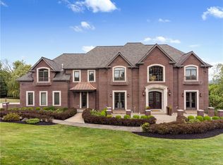 2230 Country Club Dr, Pittsburgh, PA 15205