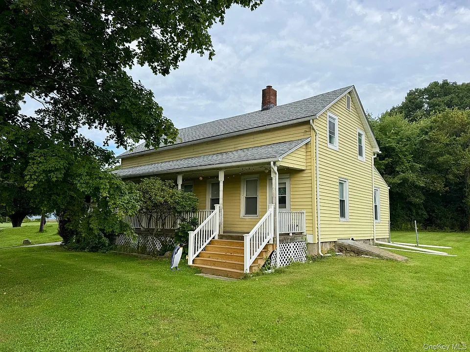 47 Maples Ln