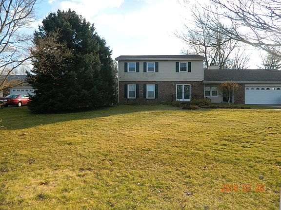 2nd image of 208 Baywood Dr