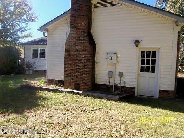 2nd image of 1083 Edenwood Dr