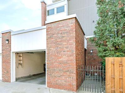 1975 Hyde Park Rd, Detroit, MI, 48207