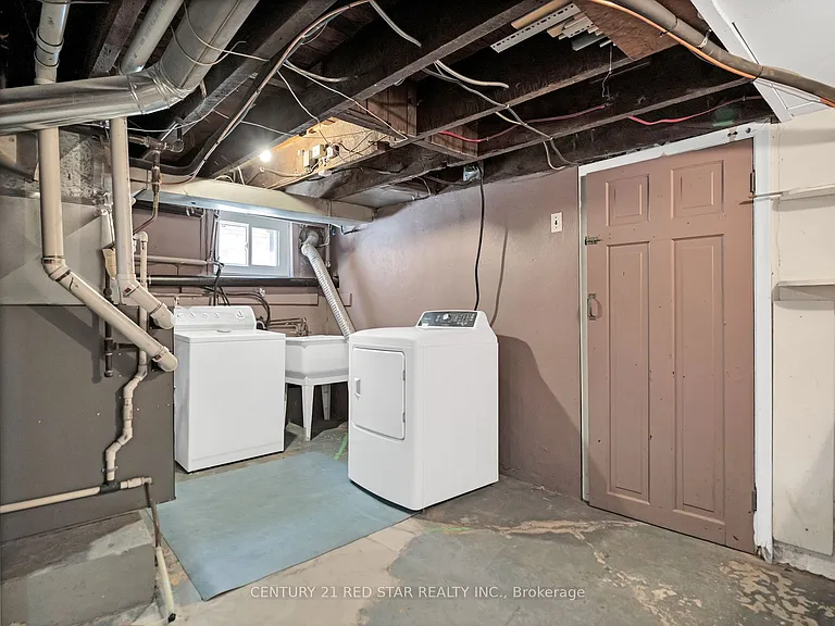 458 Dundurn St S — Photo 39
