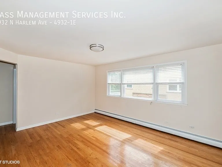 4932 N Harlem Ave #1E — Photo 3