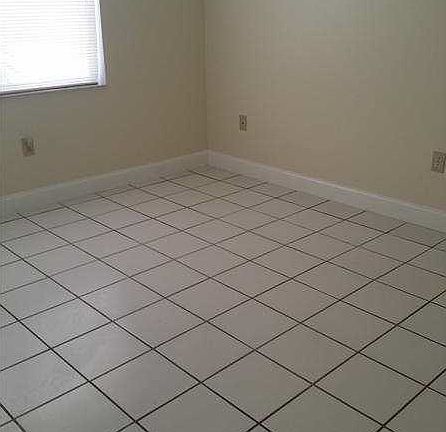 3rd image of 10046 NW 6th St