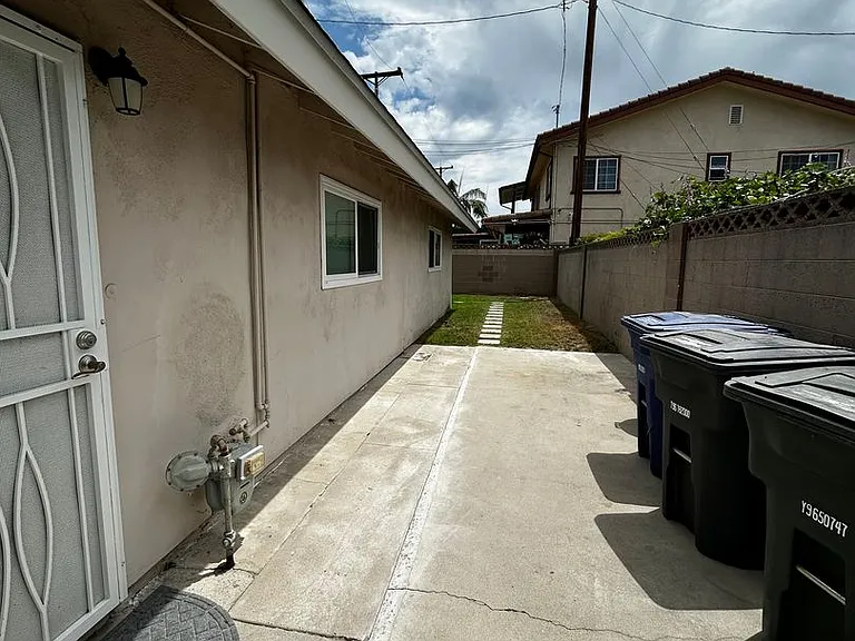 7902 El Toro Way — Photo 35
