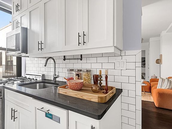 5th image of 545 W 111th St #10GG