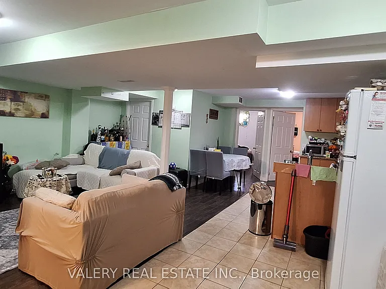 59 Casabel Dr #LOWER — Photo 4
