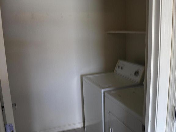 4th image of 1076 W Camino Fijo