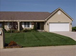 5331 NW Lana Ct, Topeka, KS 66618