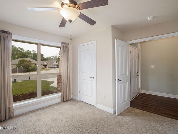 3rd image of 13264 Meadowland Ct