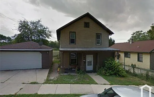 2 bed, 1000 sqft, $1,050 — Photo 2