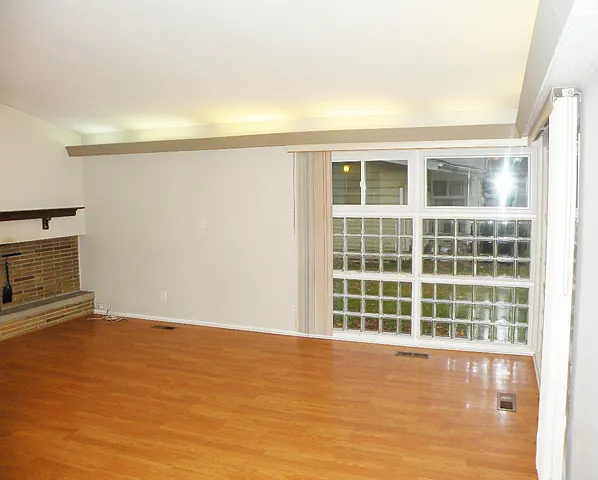 Completely Renovated Highly Sought Ranch Style Home for Rent - 3 Beds/1.5 Baths! — Photo 3