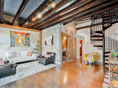 463 W 47th St APT 4, New York, NY, 10036