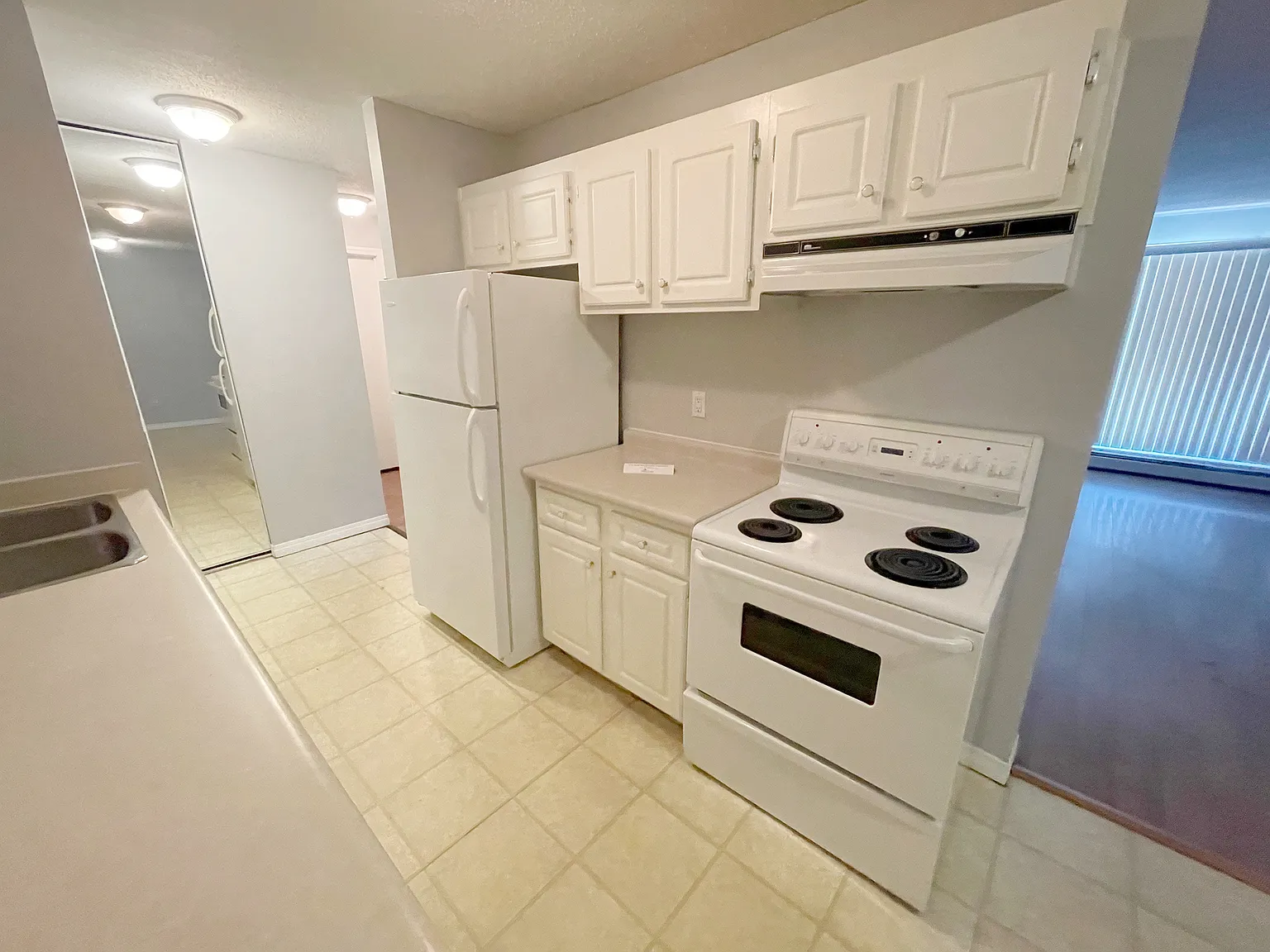 Jonathon Lodge Apartments — Photo 4