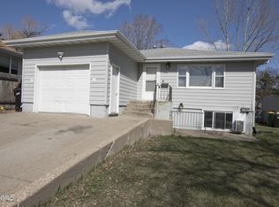 1515 N 16th St, Bismarck, ND 58501