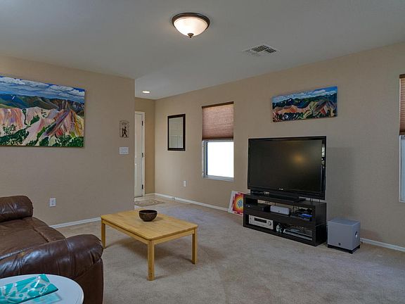 4th image of 2819 W Greenstreak Dr