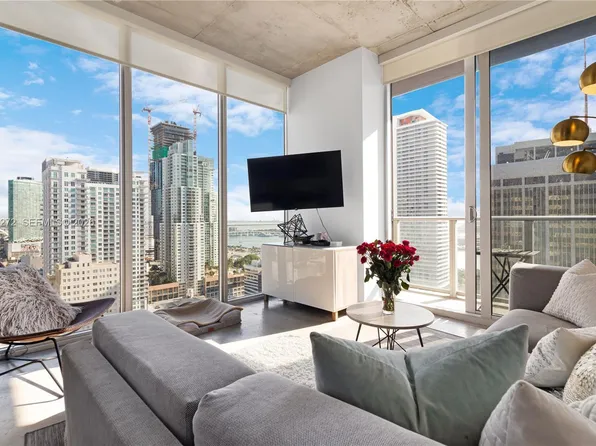 151 SE 1st St APT 2802, Miami, FL 33131