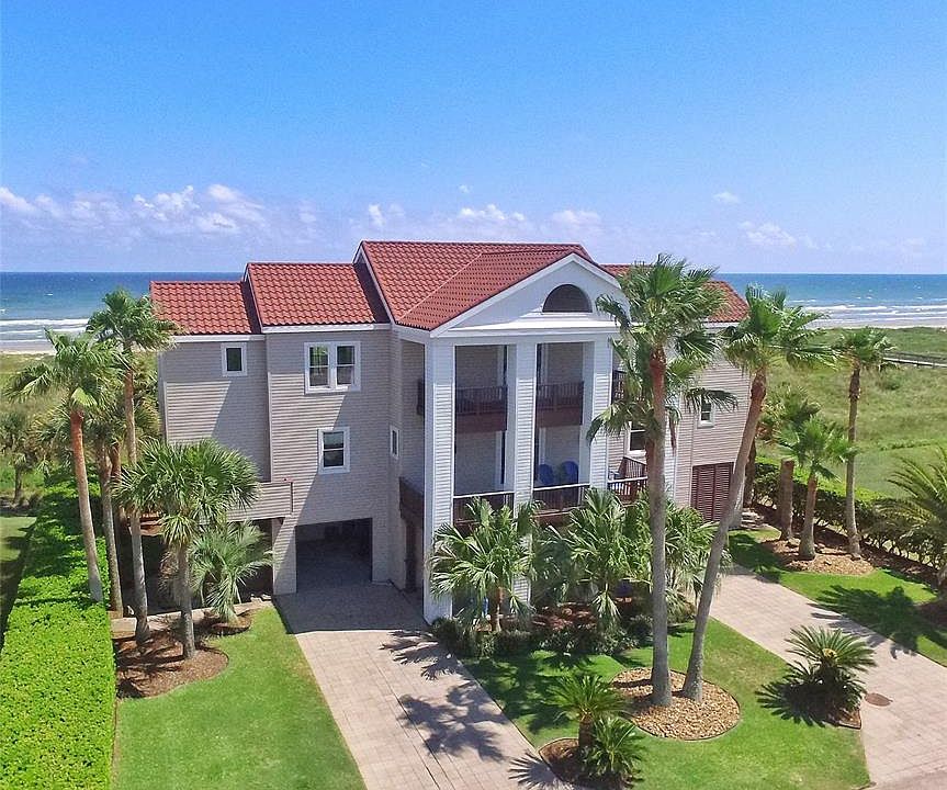 1st image of 20727 E Sandhill Dr