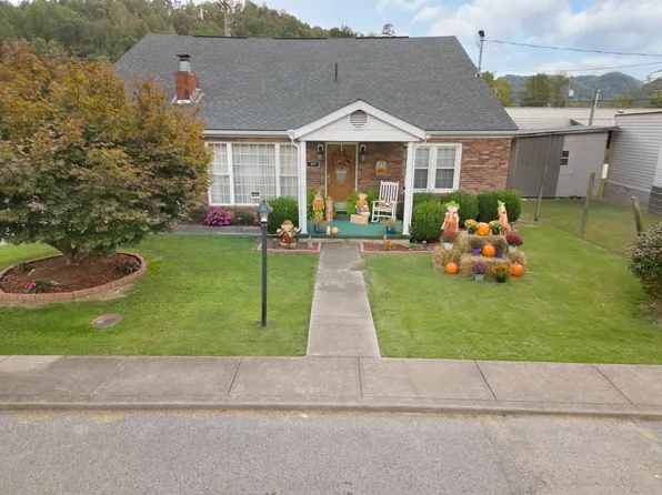97 N Mays Ave, Prestonsburg, KY 41653