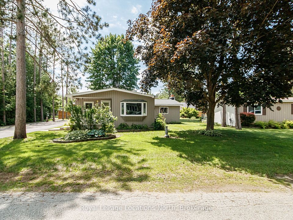 1st image of 5 SE Golf Ave E