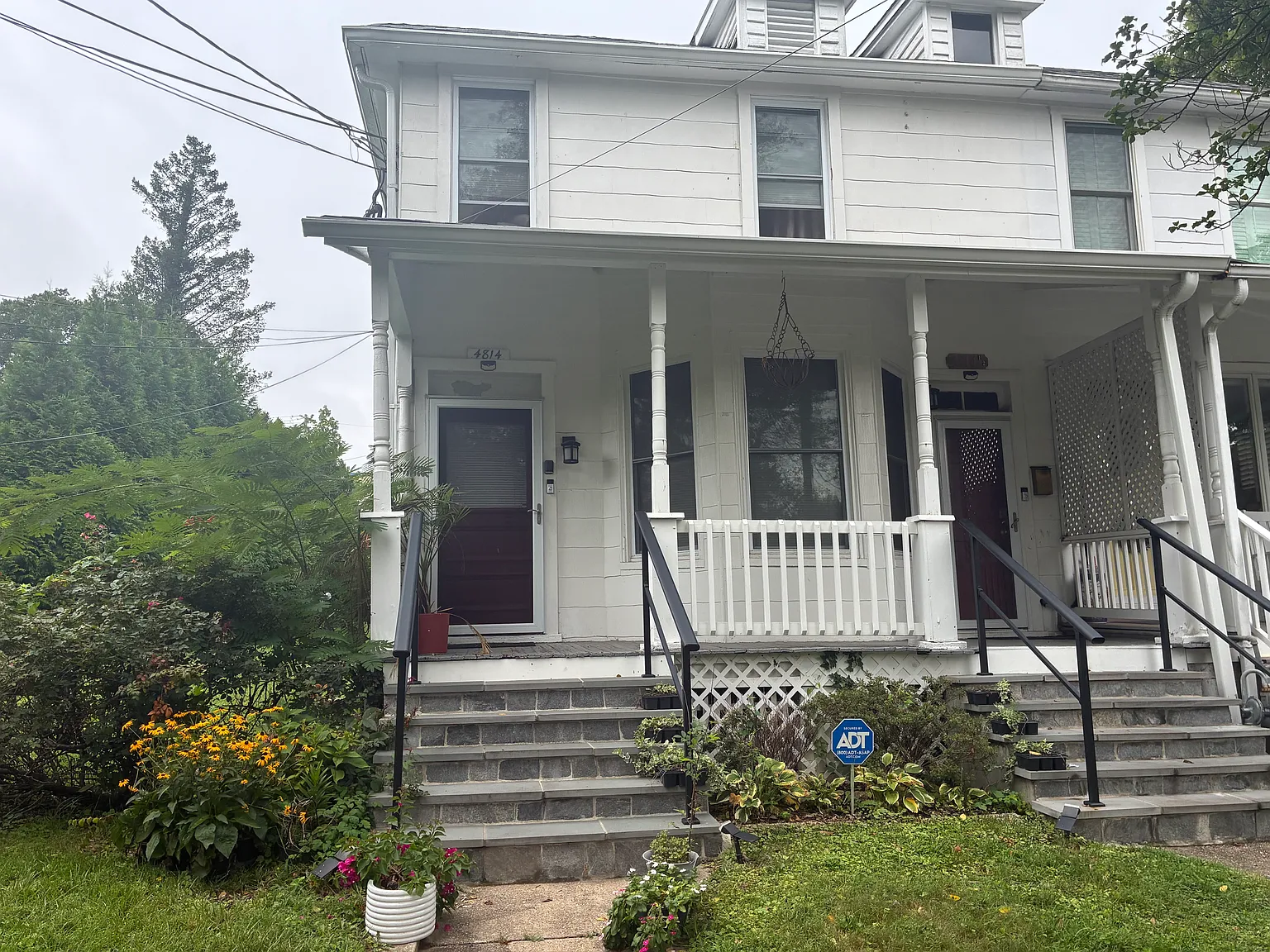 3 bed, 1000 sqft, $5,100 — Photo 1