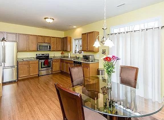 4th image of 9204 Old Mayland Way