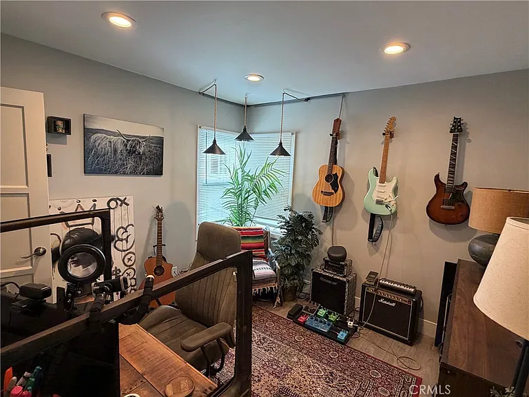2852 Exposition Blvd #C — Photo 28