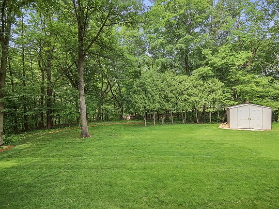 4th image of 180 Nature Valley Pl NW