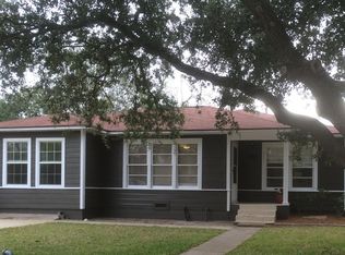 711 Enfield St, Bryan, TX 77802