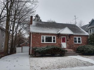 70 Knollwood St, Springfield, MA 01104