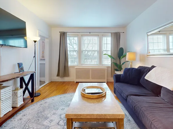 90 Kilsyth Rd, Brighton, MA