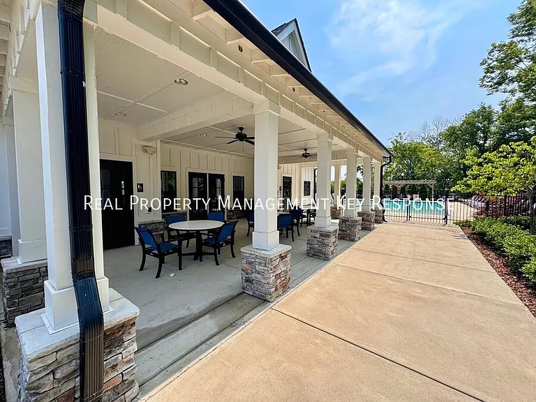 153 Grandstand Blvd — Photo 23