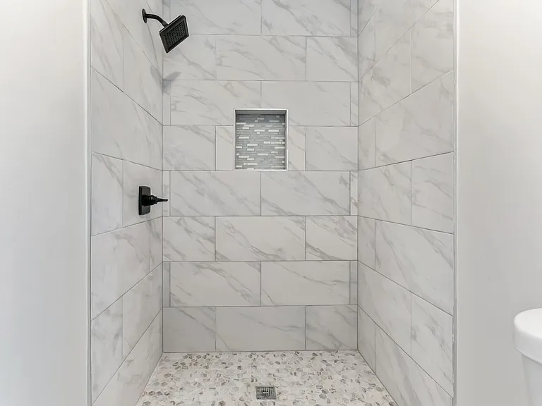 60 Maple Ave — Photo 14