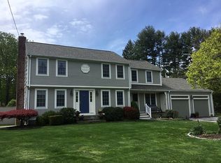 35 Colonial Rd, North Kingstown, RI 02852