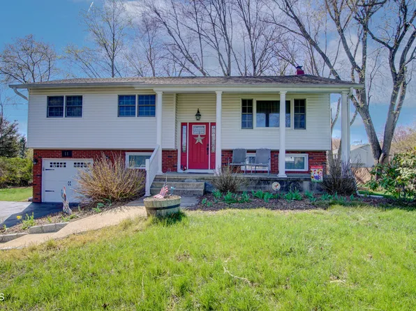 11 Sheffield Drive, Manalapan, NJ 07726