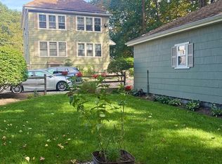730 School St, Webster, MA 01570