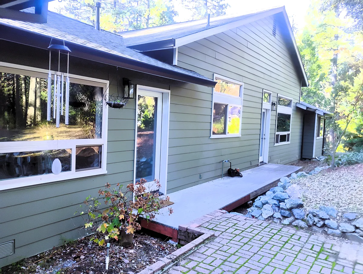 Building Photo - Empire Creek Cir