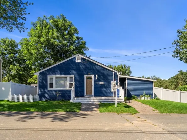 118 Cogswell St, Haverhill, MA 01832