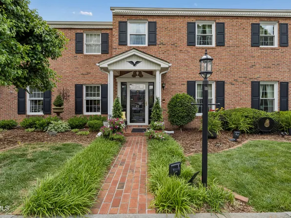 2734 Oakland Ave Unit E49, Johnson City, TN 37601