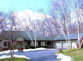 26525 Willowgreen Dr, Franklin, MI